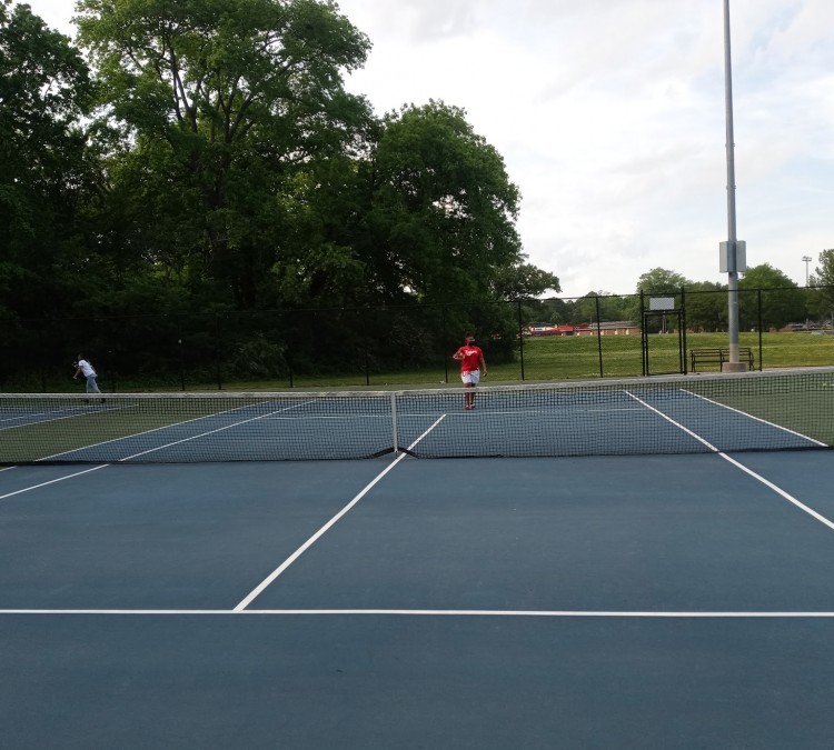 Briarfield Park Tennis Courts (Hampton,&nbspVA)